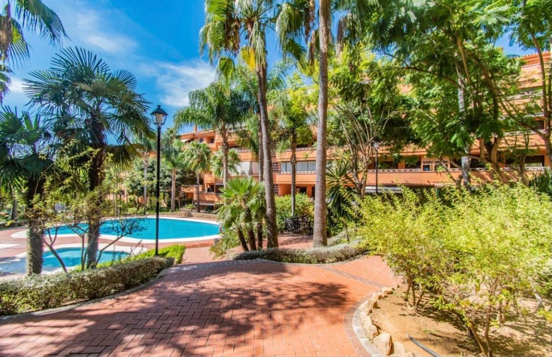 Apartamento Milla De Oro Marbella Buitenkant foto